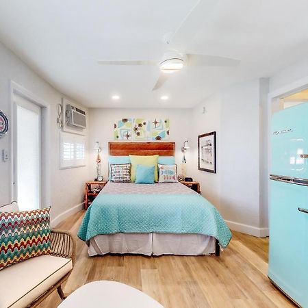 Hotel Sea Rocket 8 à St. Pete Beach Extérieur photo